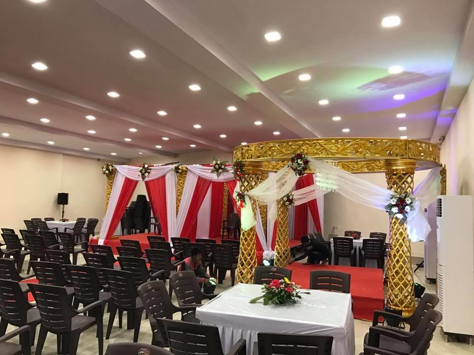 Royale Inn Vapi Bagian luar foto